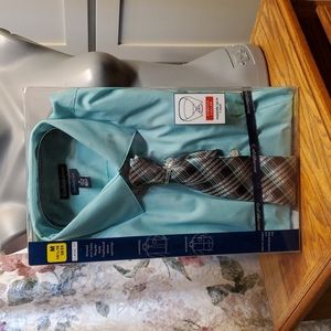 Dress shirt and tie set by Croft & Barrow